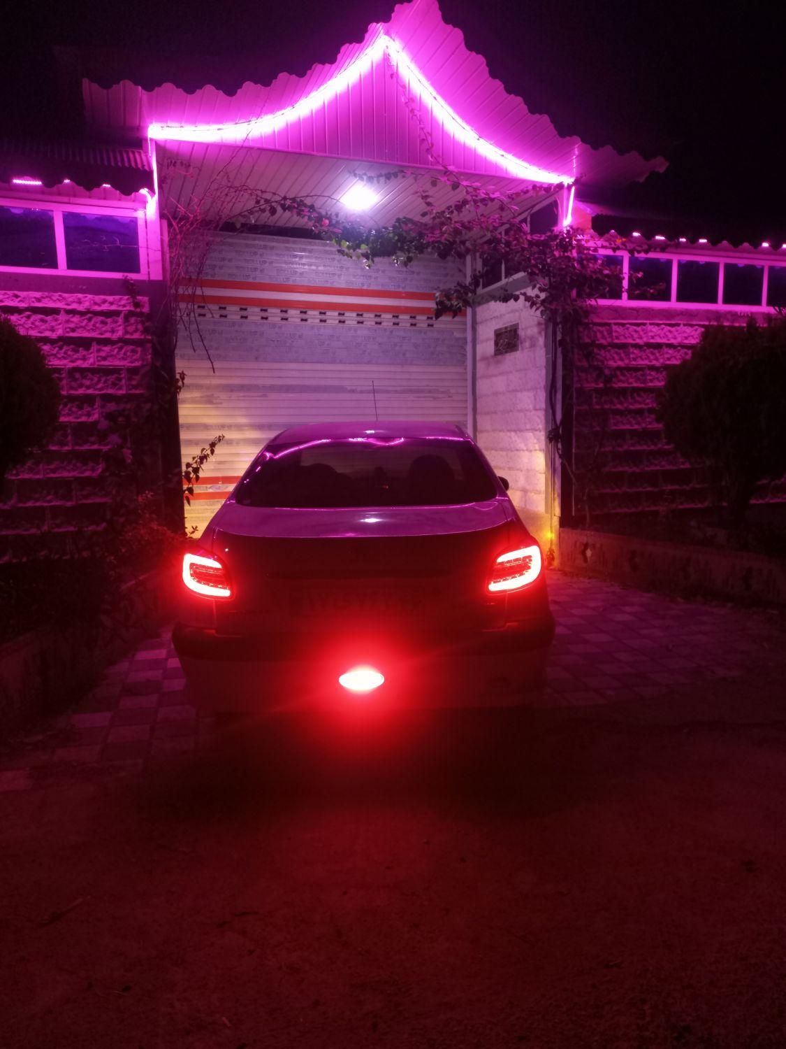 پژو ۲۰۶ صندوق دار v8 - 1397