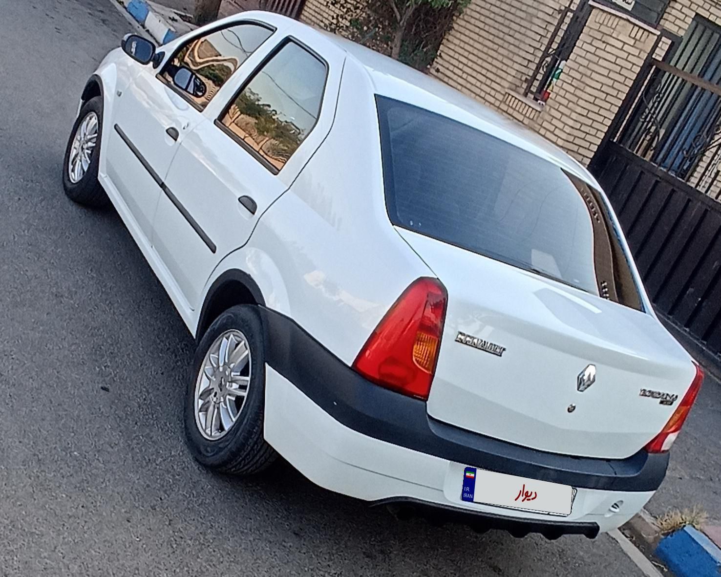 خودرو رنو، تندر 90 آگهی ann_19311129