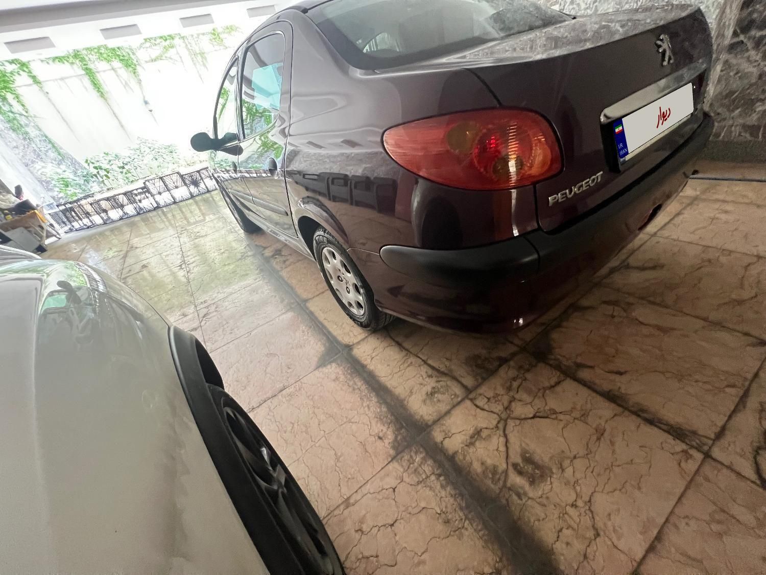 پژو ۲۰۶ صندوق دار v8 - 1393