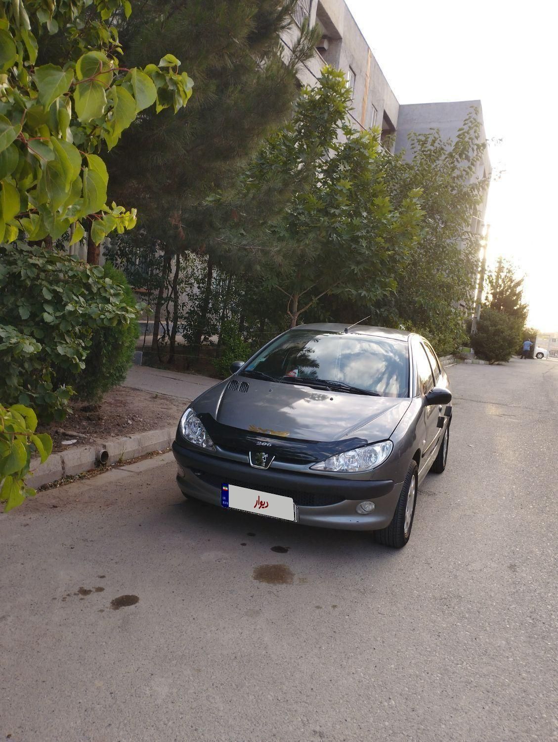 پژو ۲۰۶ صندوق دار v8 - 1386