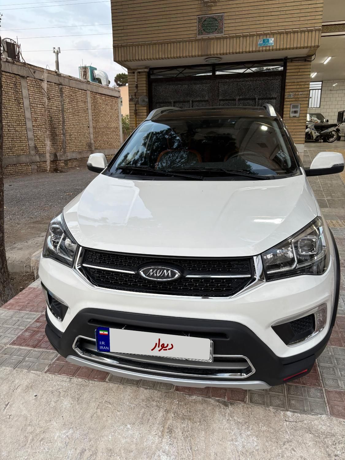 خودرو ام وی ام، X22 آگهی ann_19311514