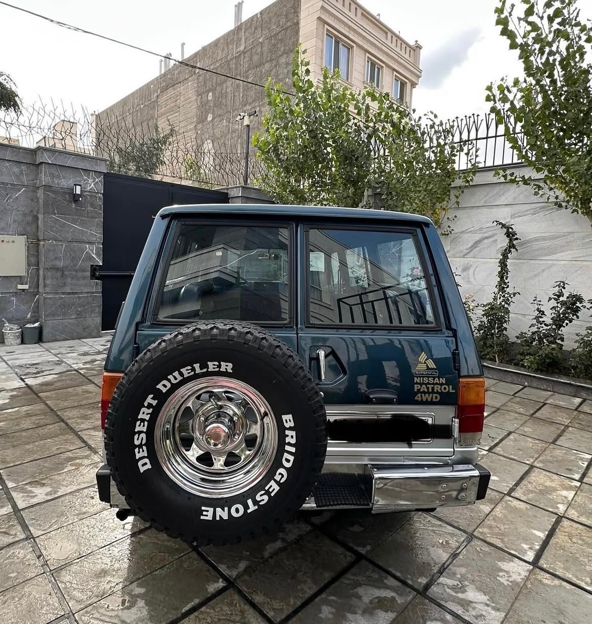 نیسان پاترول چهار درب 6 سیلندر - 1374