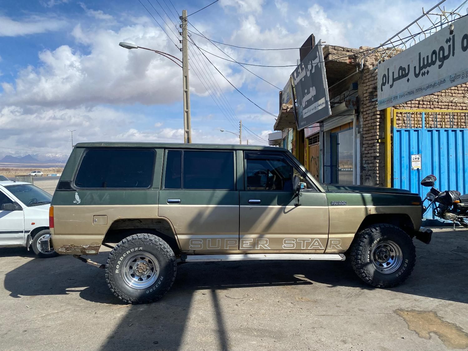 نیسان پاترول چهار درب 4 سیلندر - 1378