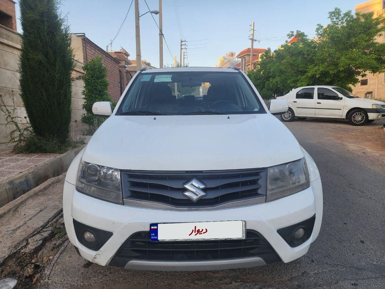 سوزوکی ویتارا ایران خودرو 2400 اتوماتیک - 1396