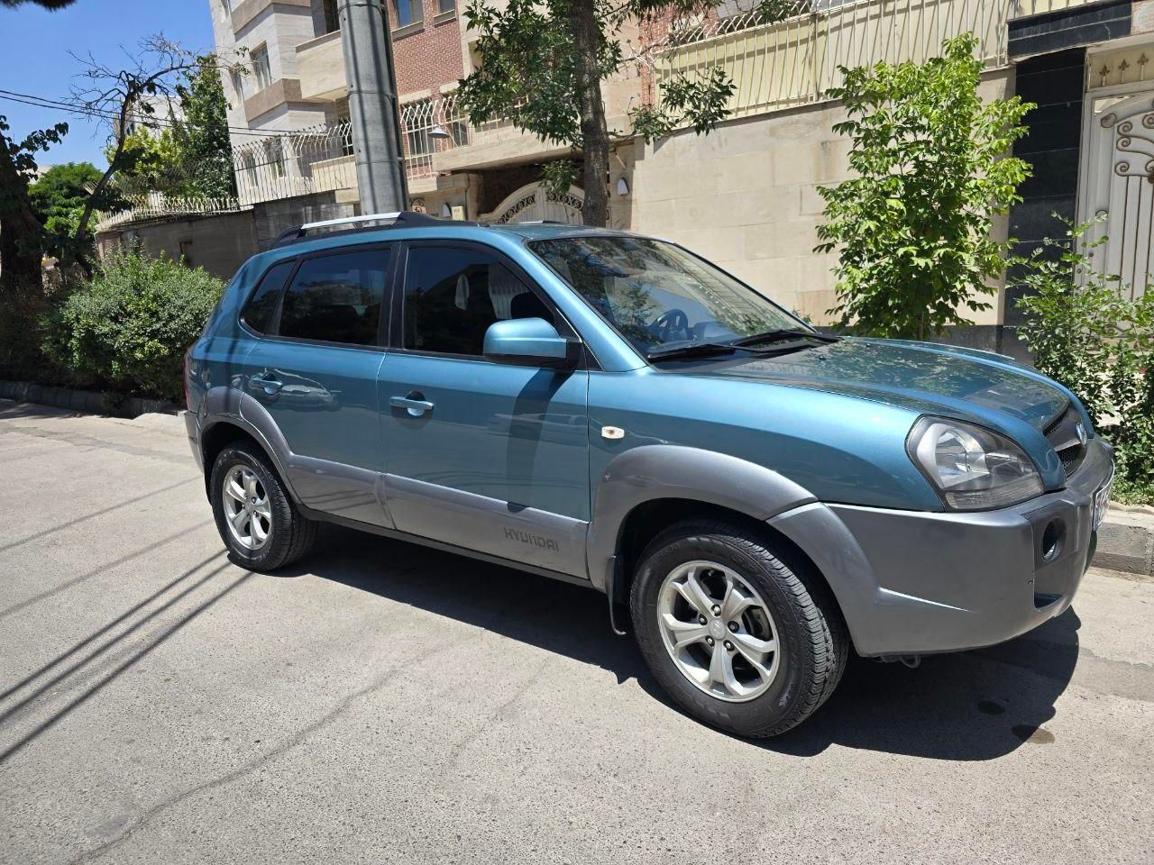 هیوندای توسان 2.7 لیتر - 2009