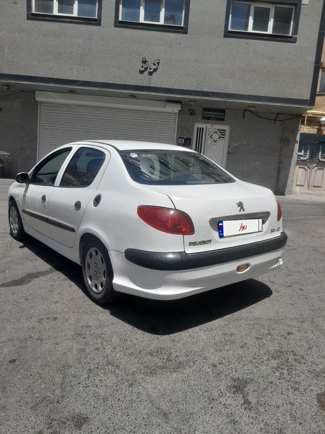 پژو ۲۰۶ صندوق دار v2 - 1390
