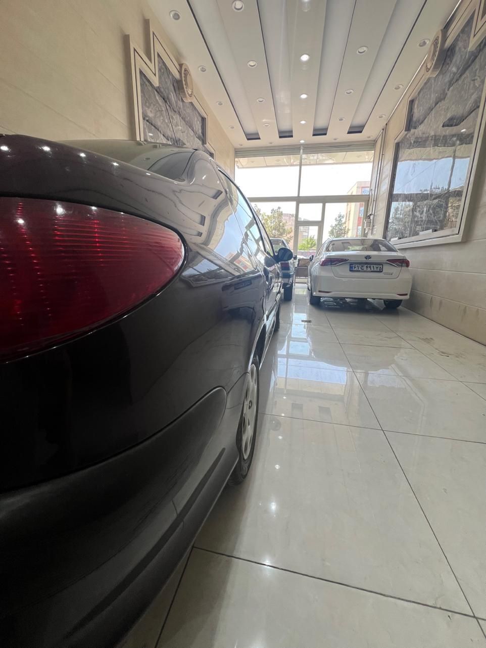 پژو ۲۰۶ صندوق دار v8 - 1392