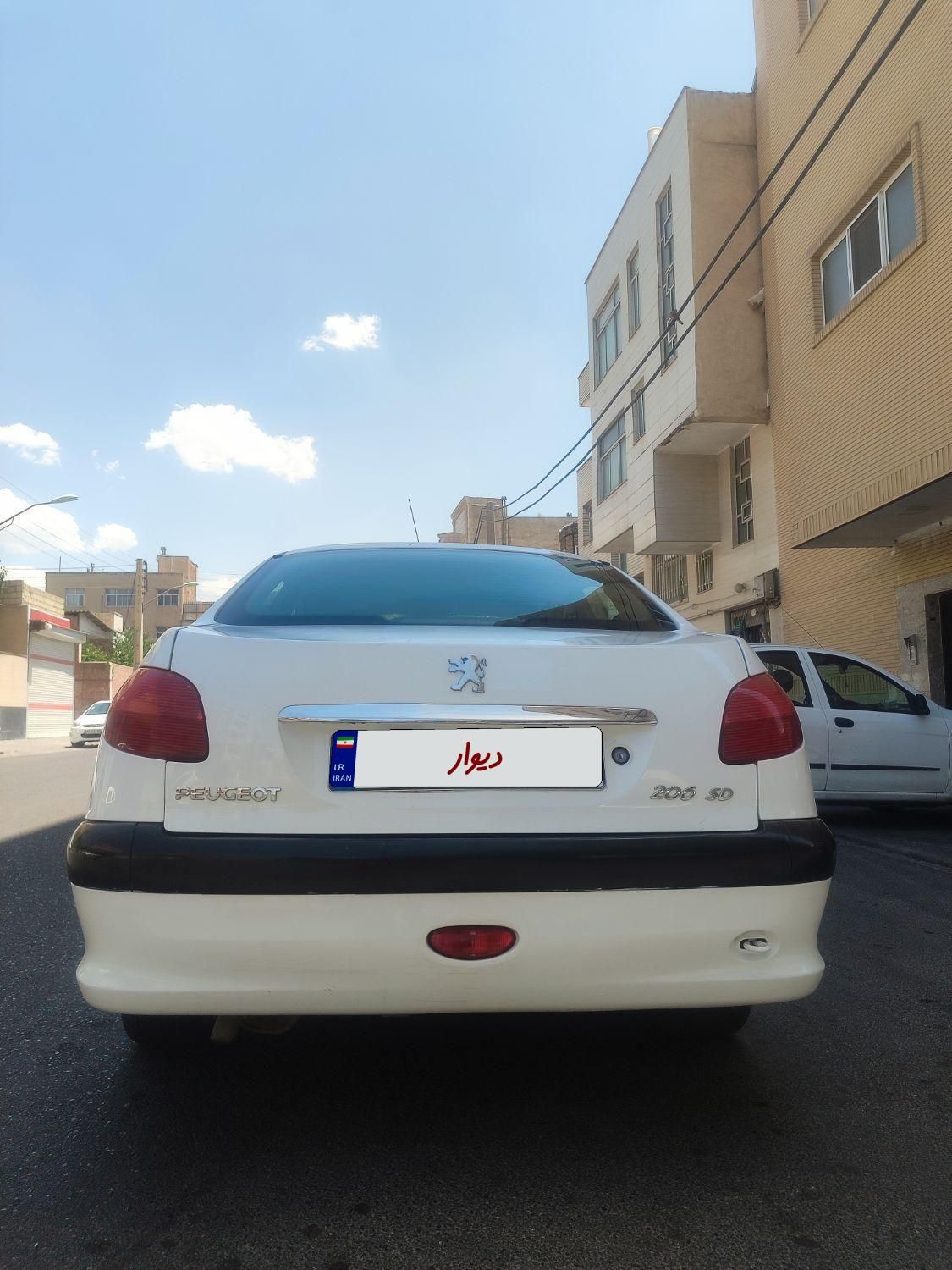 پژو ۲۰۶ صندوق دار v2 - 1390