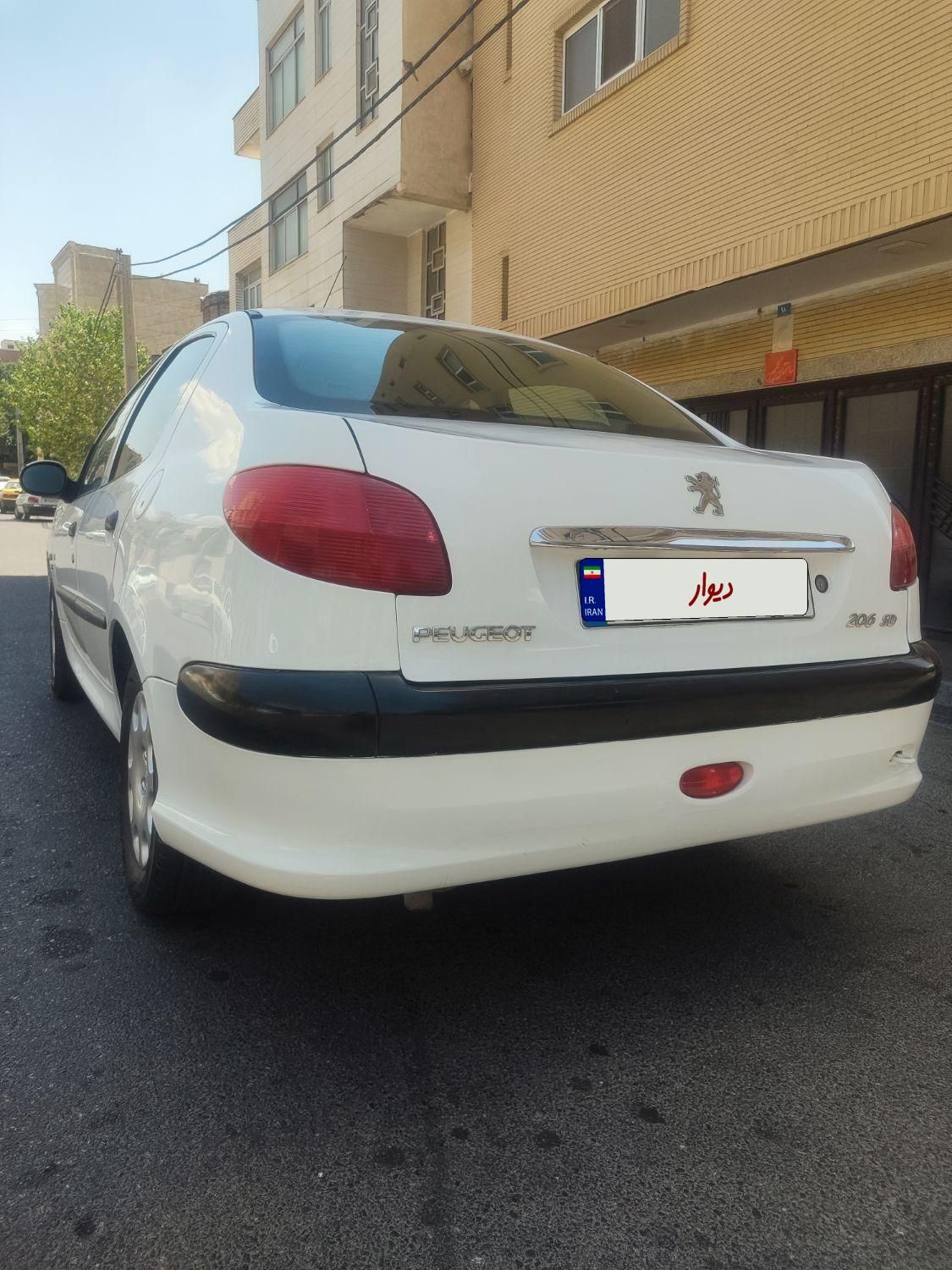 پژو ۲۰۶ صندوق دار v2 - 1390