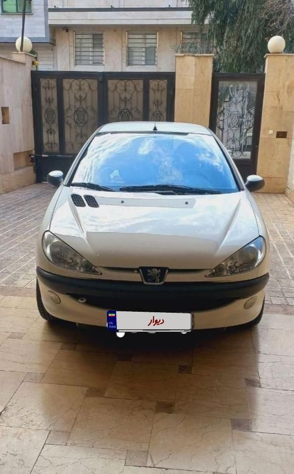 خودرو پژو، ۲۰۶ صندوق دار آگهی ann_19314268