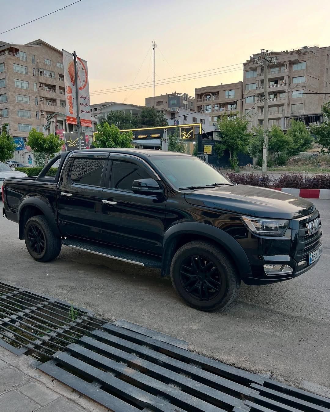 خودرو کی ام سی، T8 آگهی ann_19314314