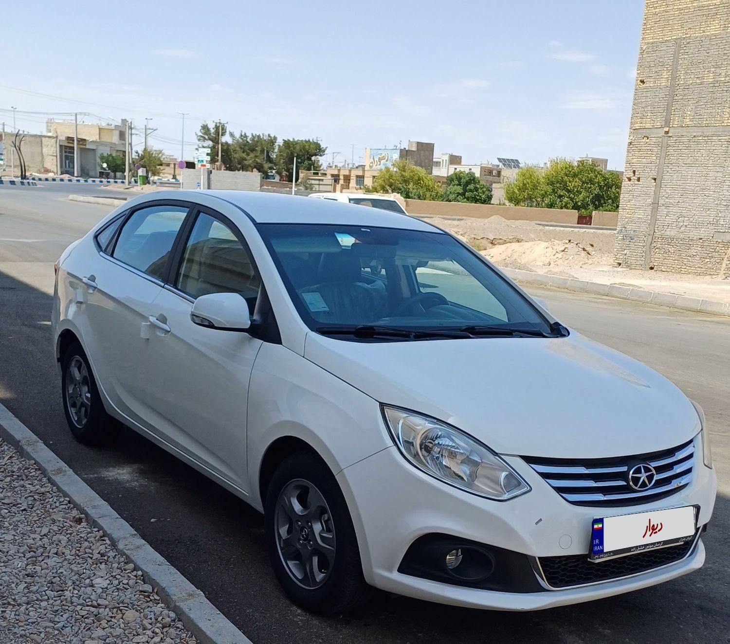 جک J4 اتوماتیک ساده - 1402