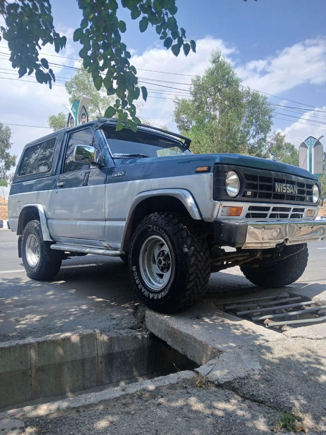 نیسان پاترول دو درب دنده‌ای - 2000