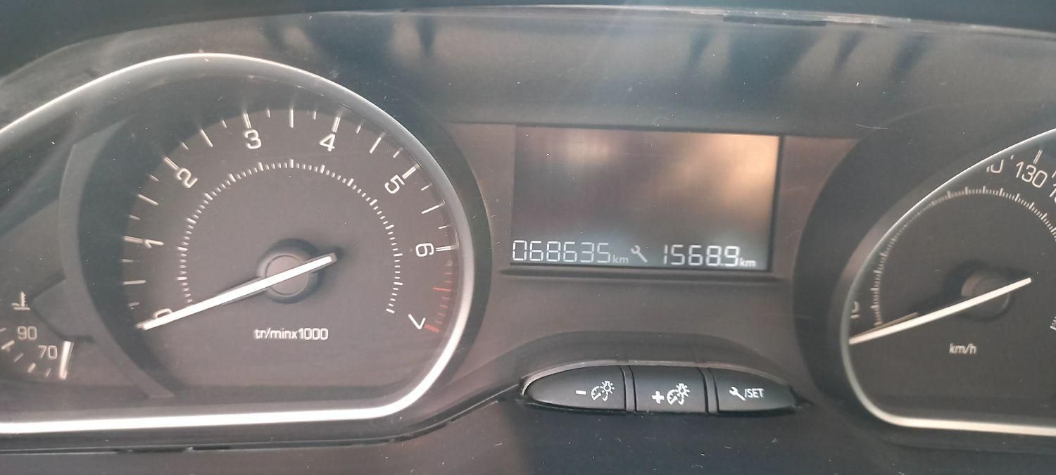 پژو 2008 اتوماتیک - 1398