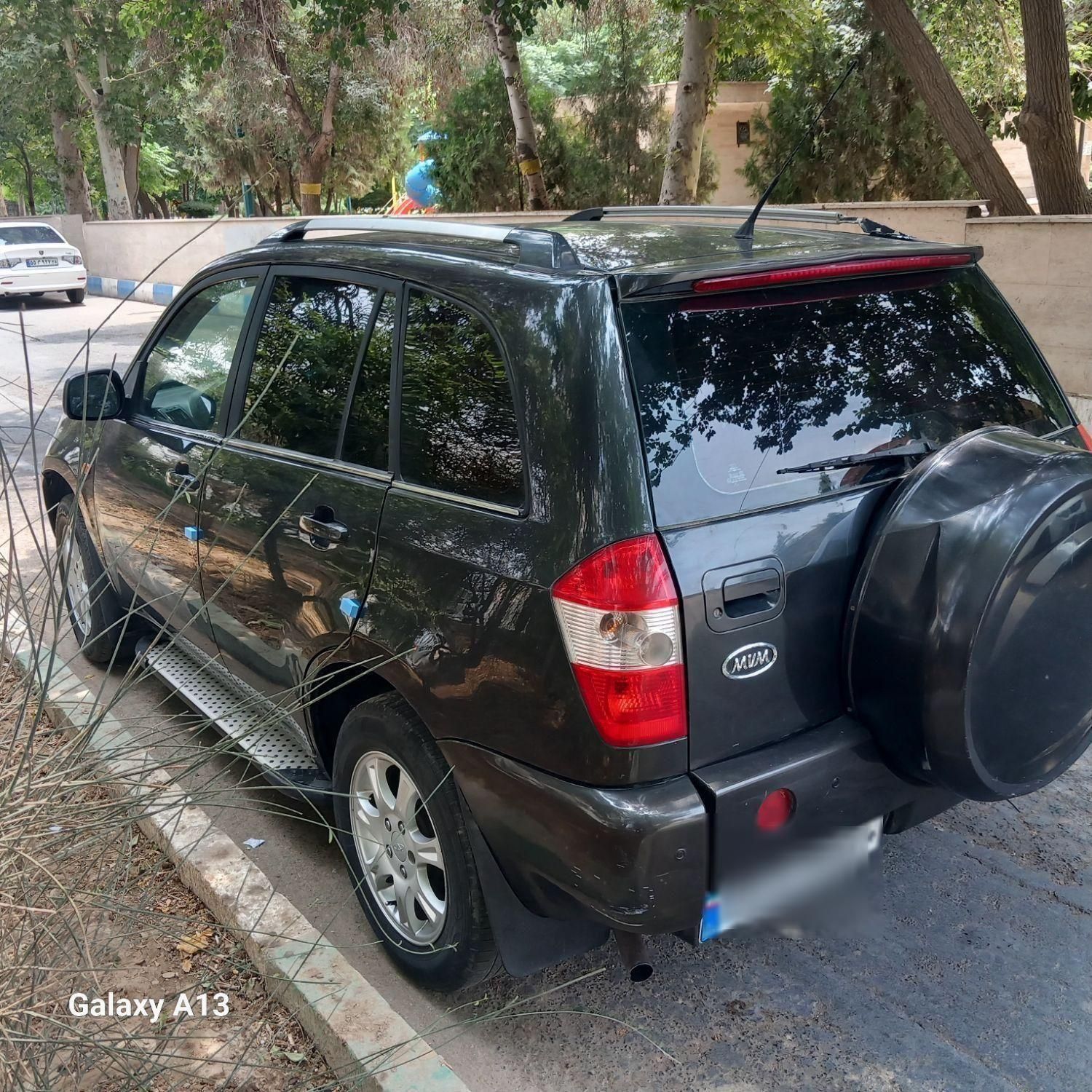 خودرو ام وی ام، X33 آگهی ann_19314594