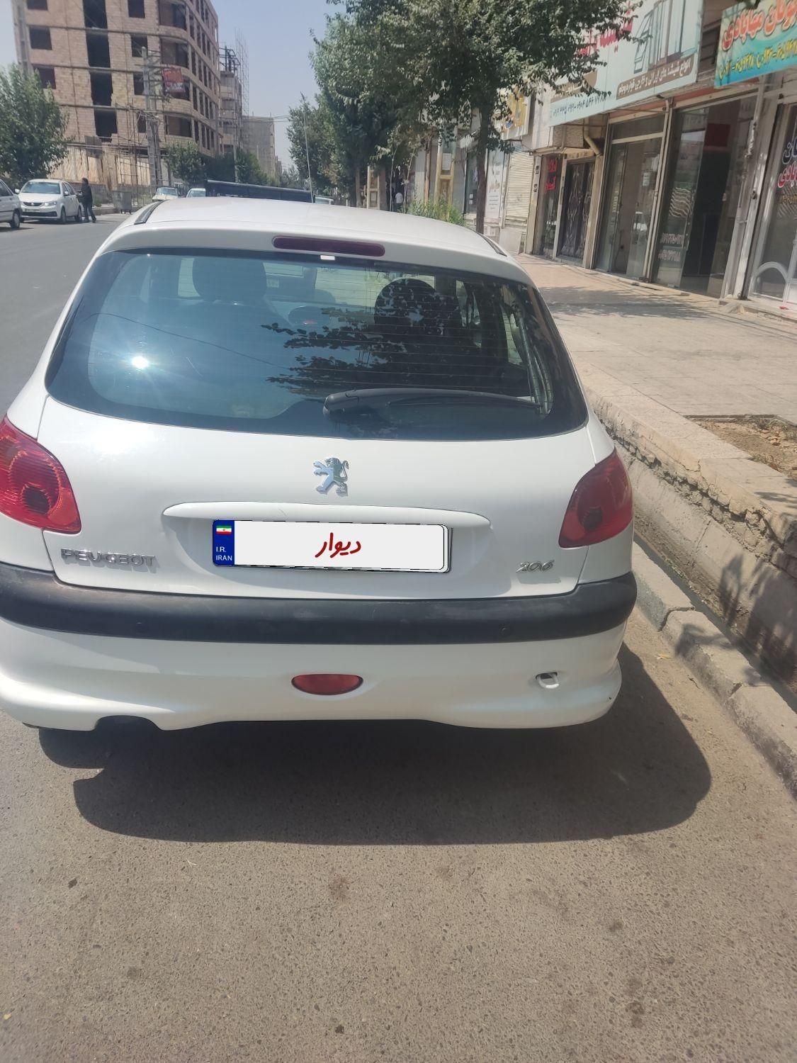 پژو 206 تیپ 2 - 1395