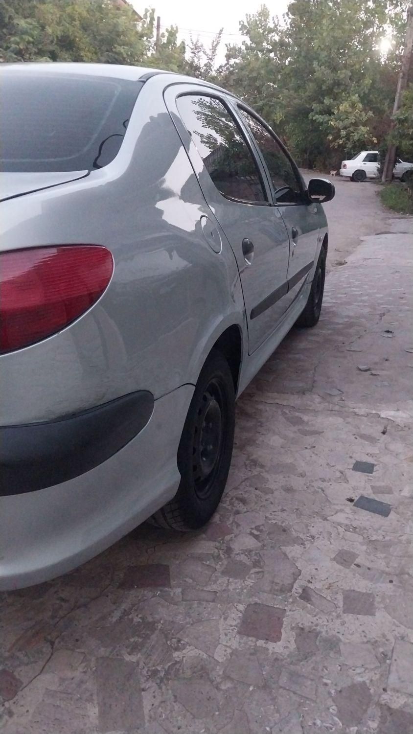 پژو ۲۰۶ صندوق دار v8 - 1385