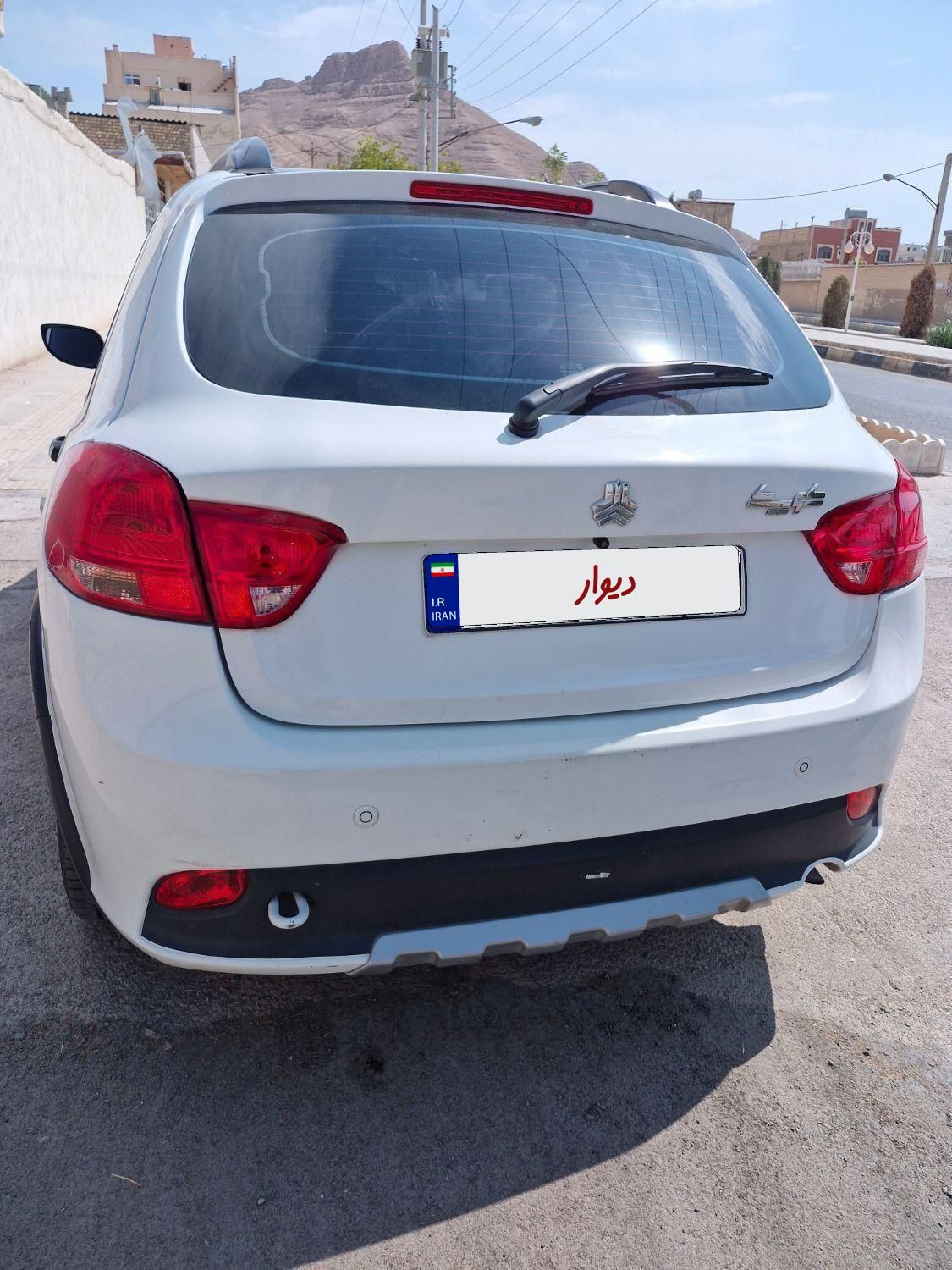 خودرو کوییک، R آگهی ann_19314661