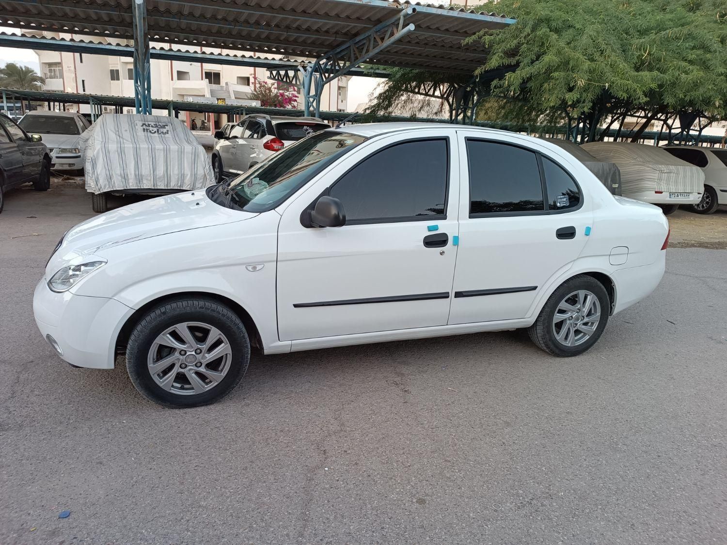 تیبا صندوق دار SX - 1400