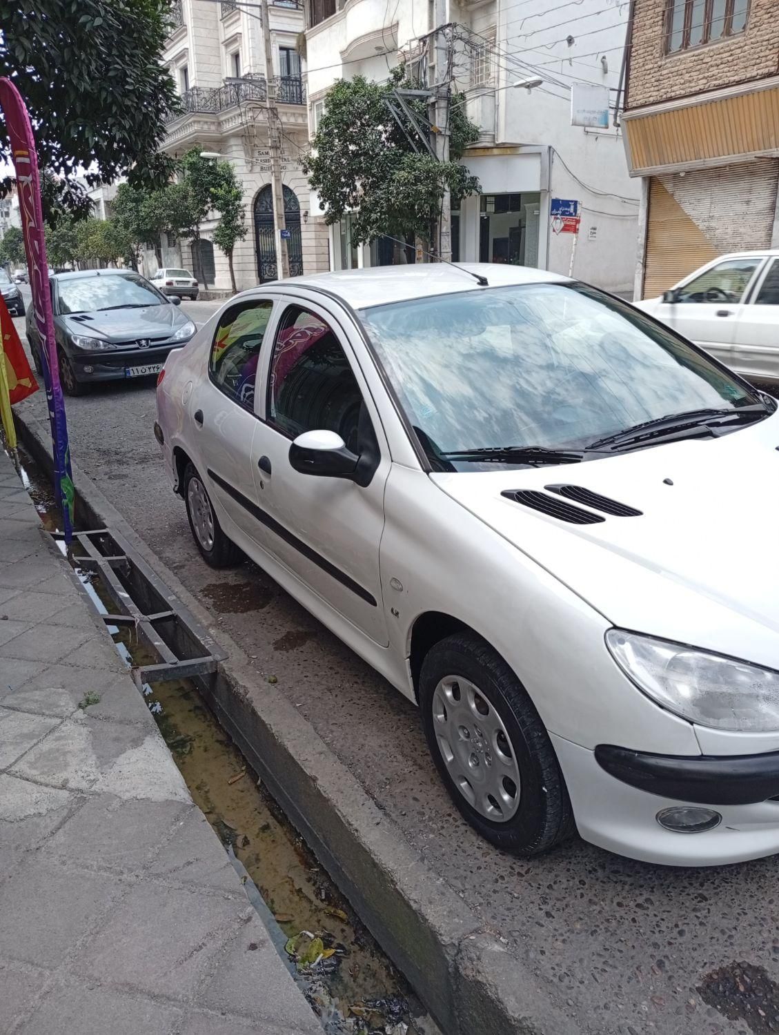 پژو ۲۰۶ صندوق دار v8 - 1389