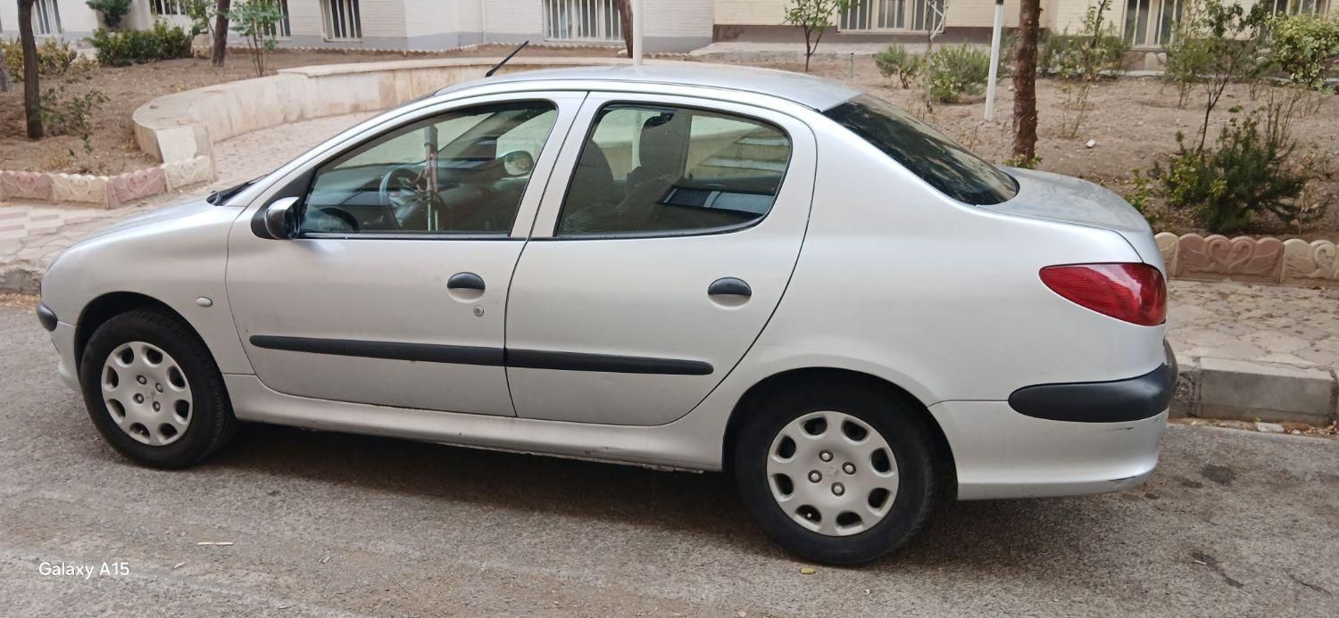 پژو ۲۰۶ صندوق دار v8 - 1386
