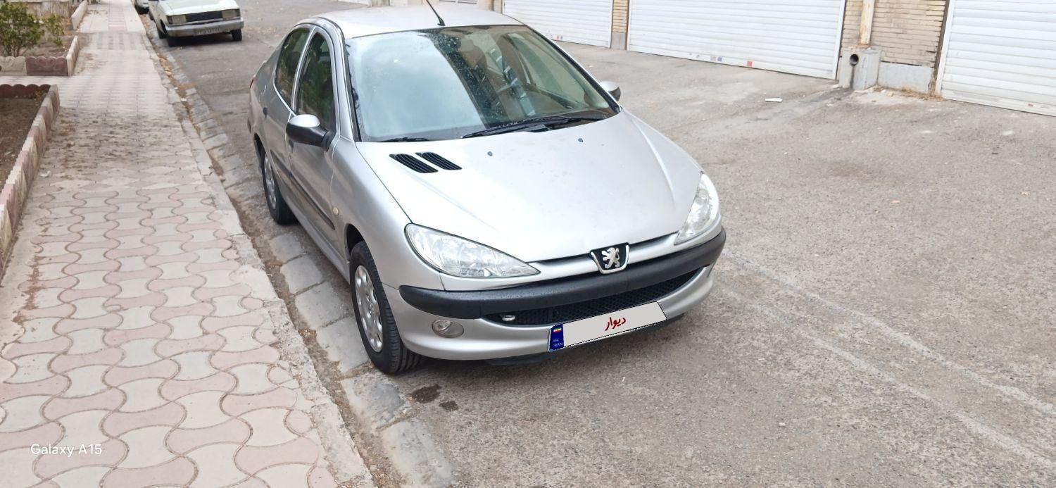پژو ۲۰۶ صندوق دار v8 - 1386