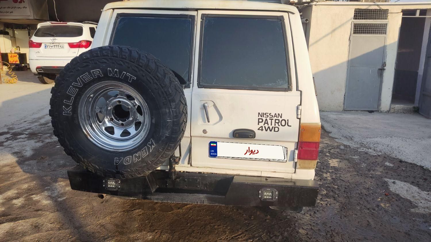 نیسان پاترول چهار درب 6 سیلندر - 1374