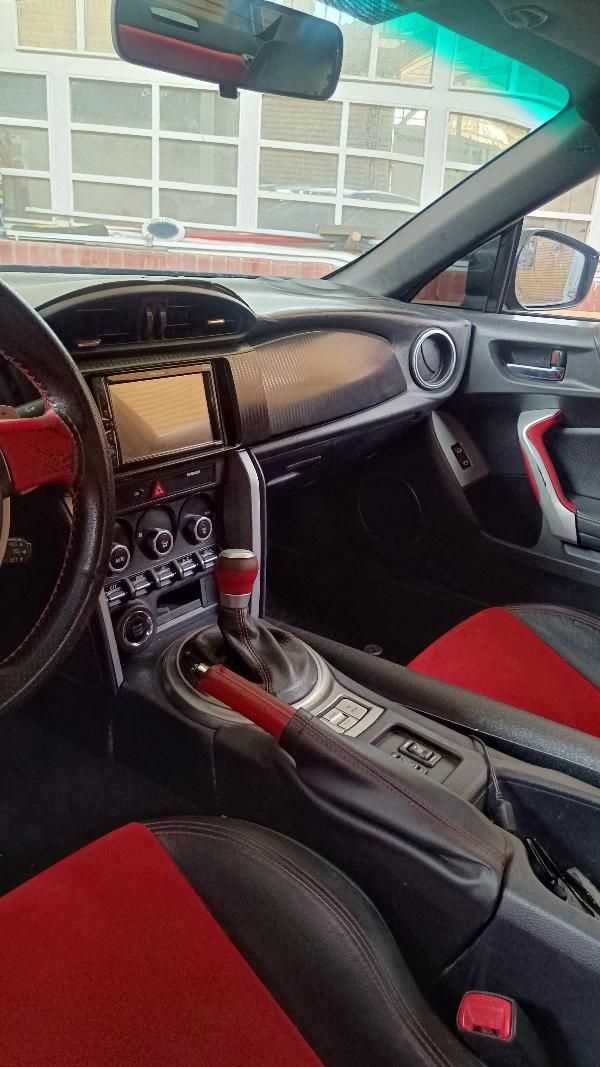 تویوتا GT 86 اتومات آپشنال - 2014