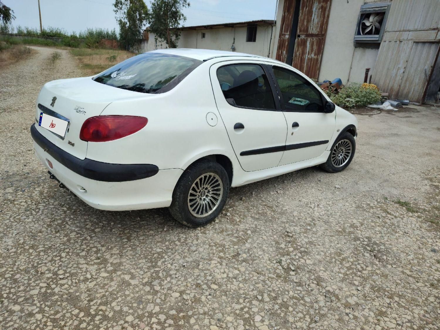 پژو ۲۰۶ صندوق دار v8 - 1389