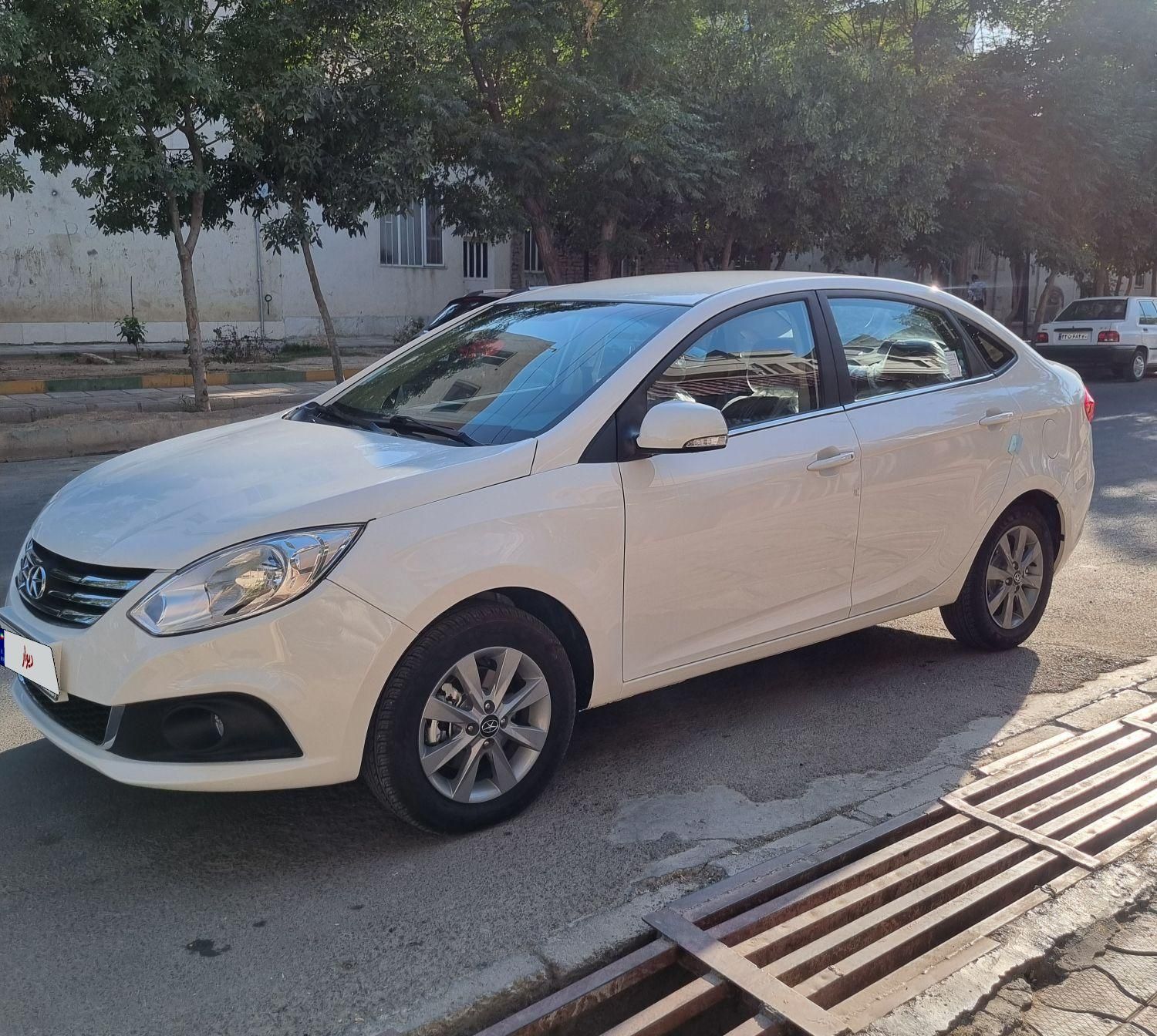 جک J4 اتوماتیک ساده - 1402