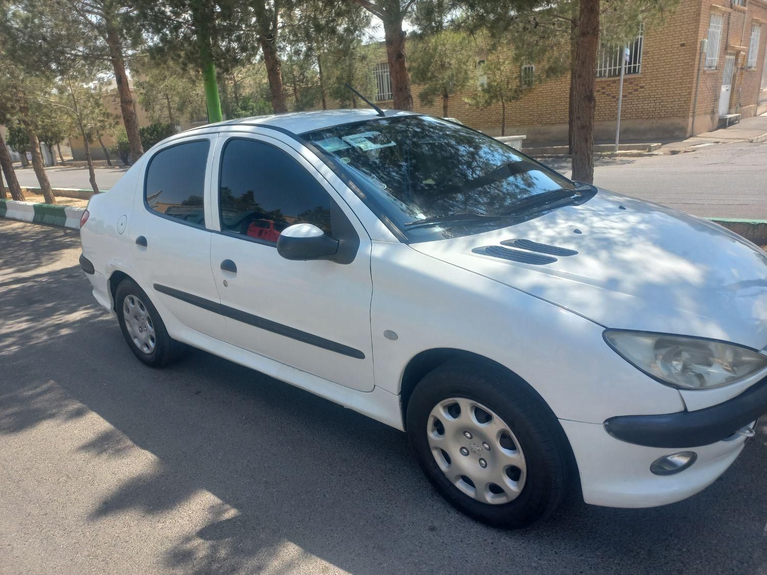 پژو ۲۰۶ صندوق دار v8 - 1395