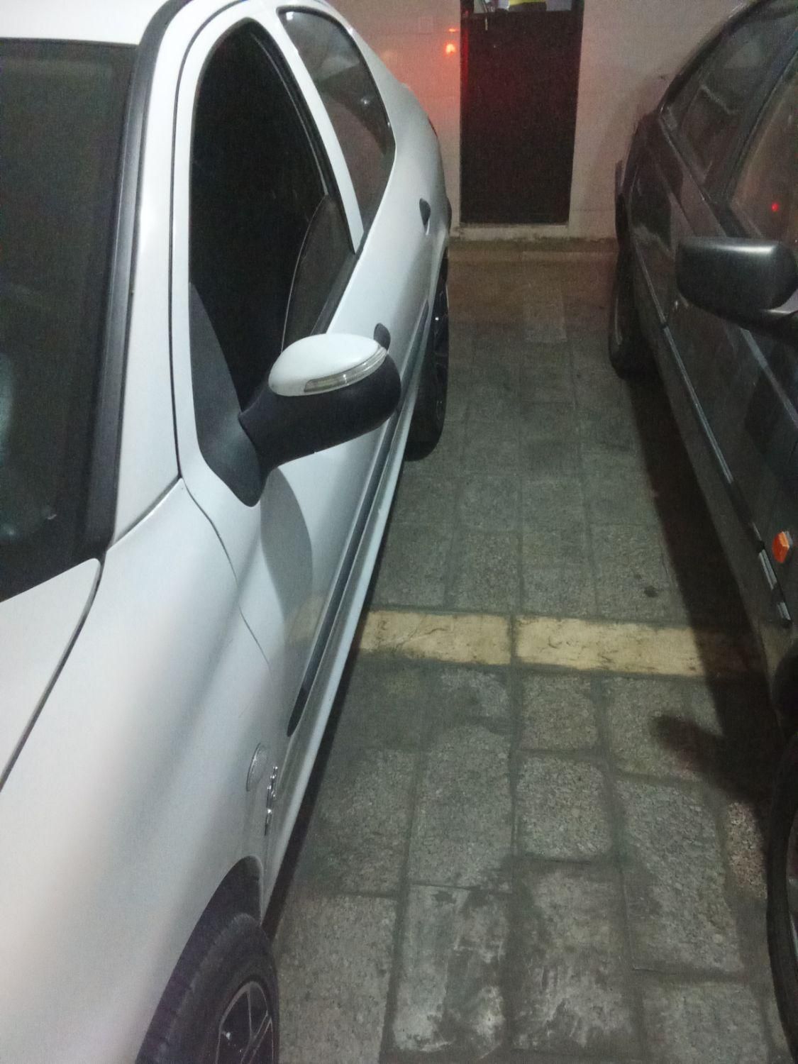 پژو ۲۰۶ صندوق دار v8 - 1399