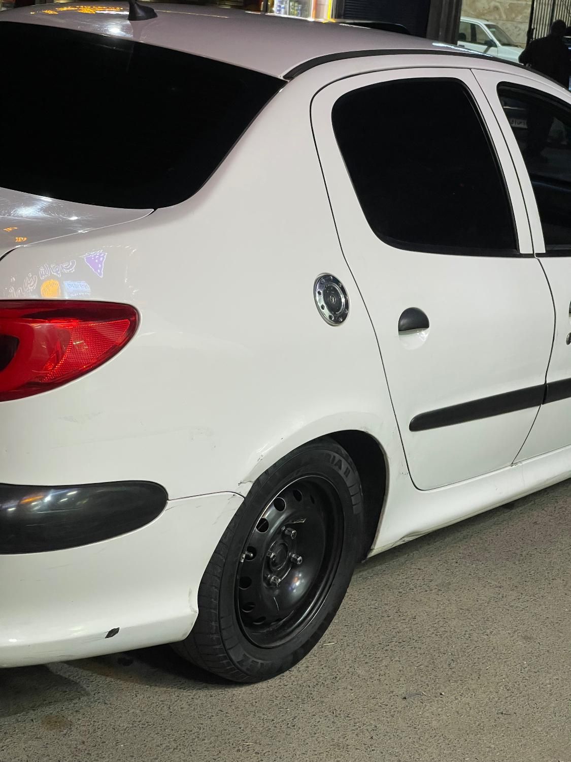 پژو ۲۰۶ صندوق دار v8 - 1391