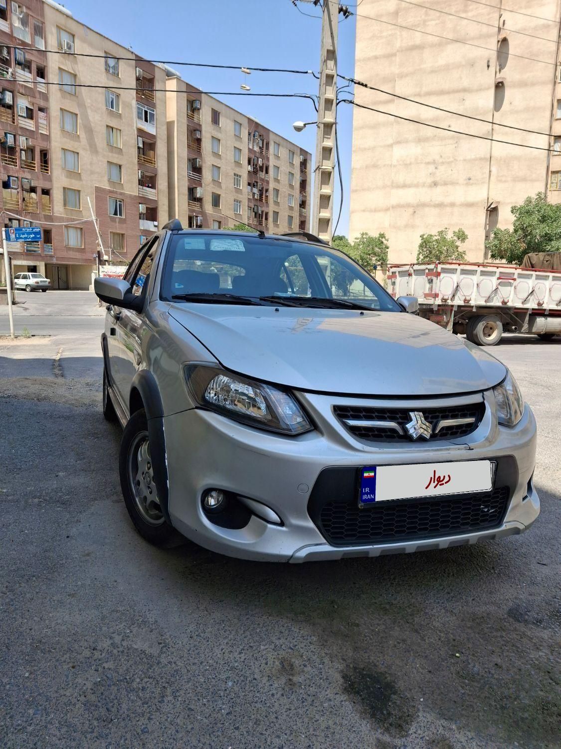 خودرو کوییک، R آگهی ann_19316926