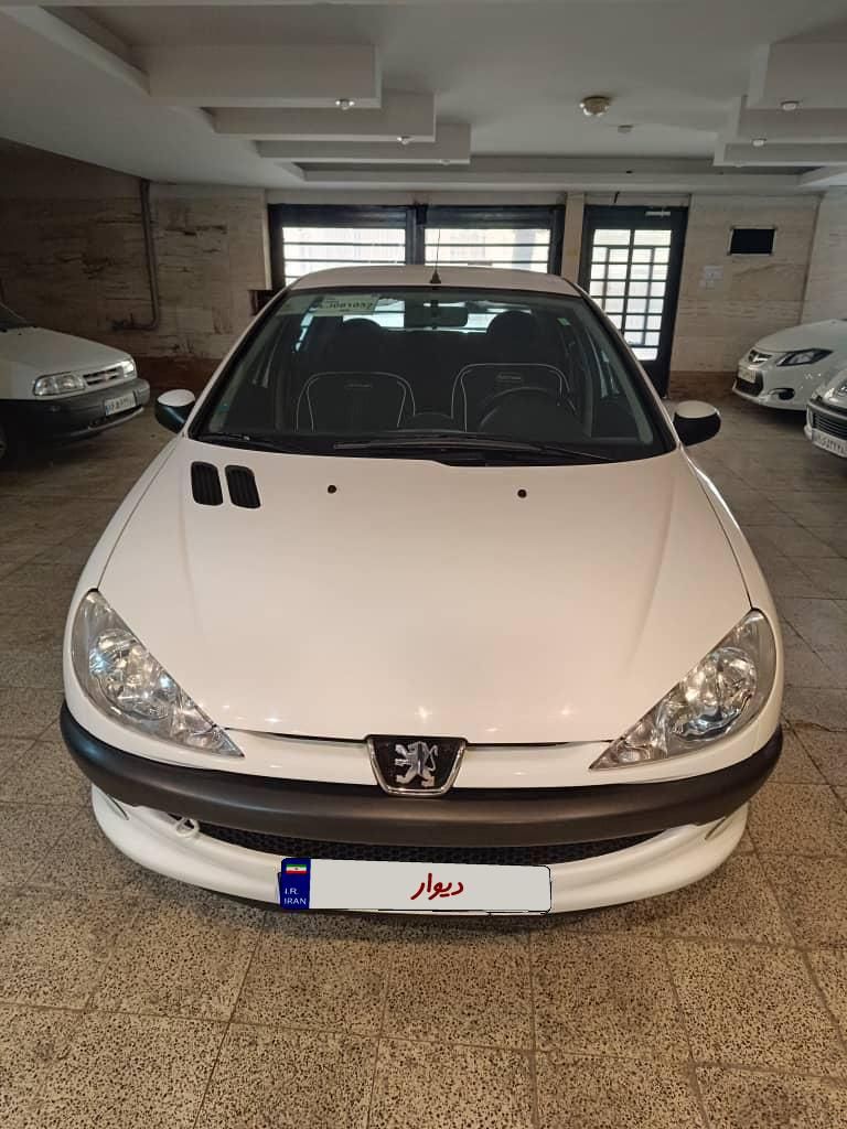 پژو ۲۰۶ صندوق دار v8 - 1399