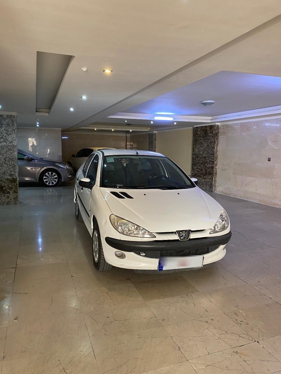 پژو ۲۰۶ صندوق دار v8 - 1396