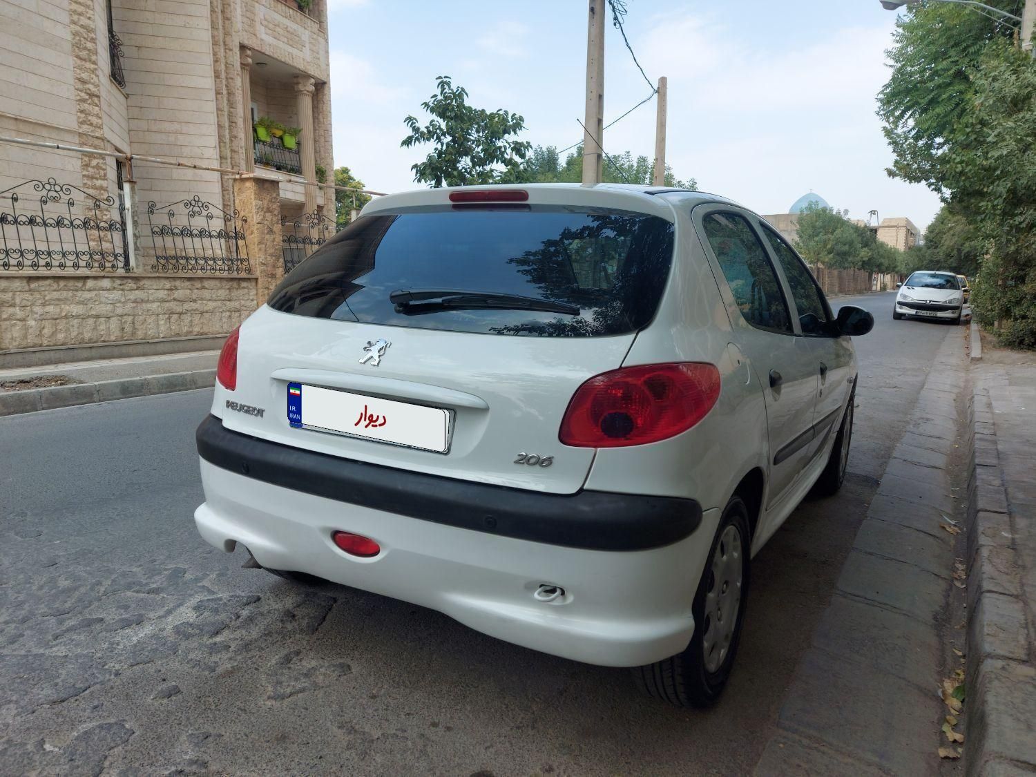 پژو 206 تیپ 2 - 1395