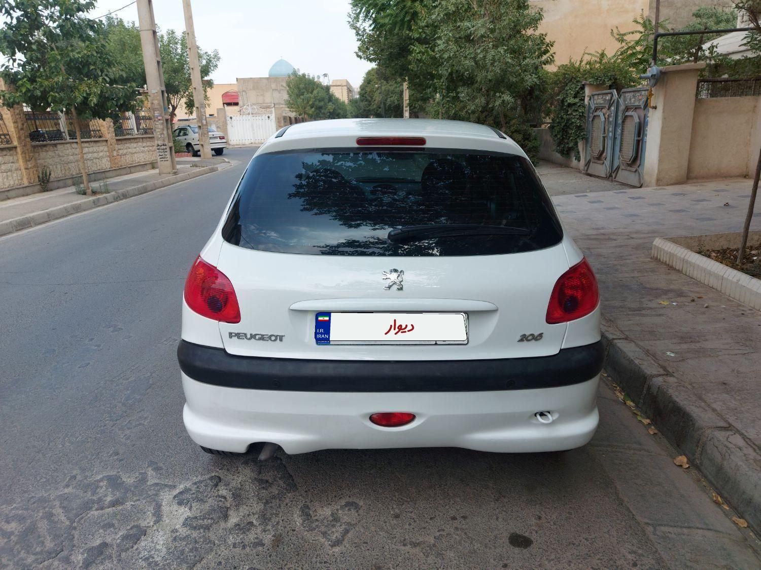 پژو 206 تیپ 2 - 1395