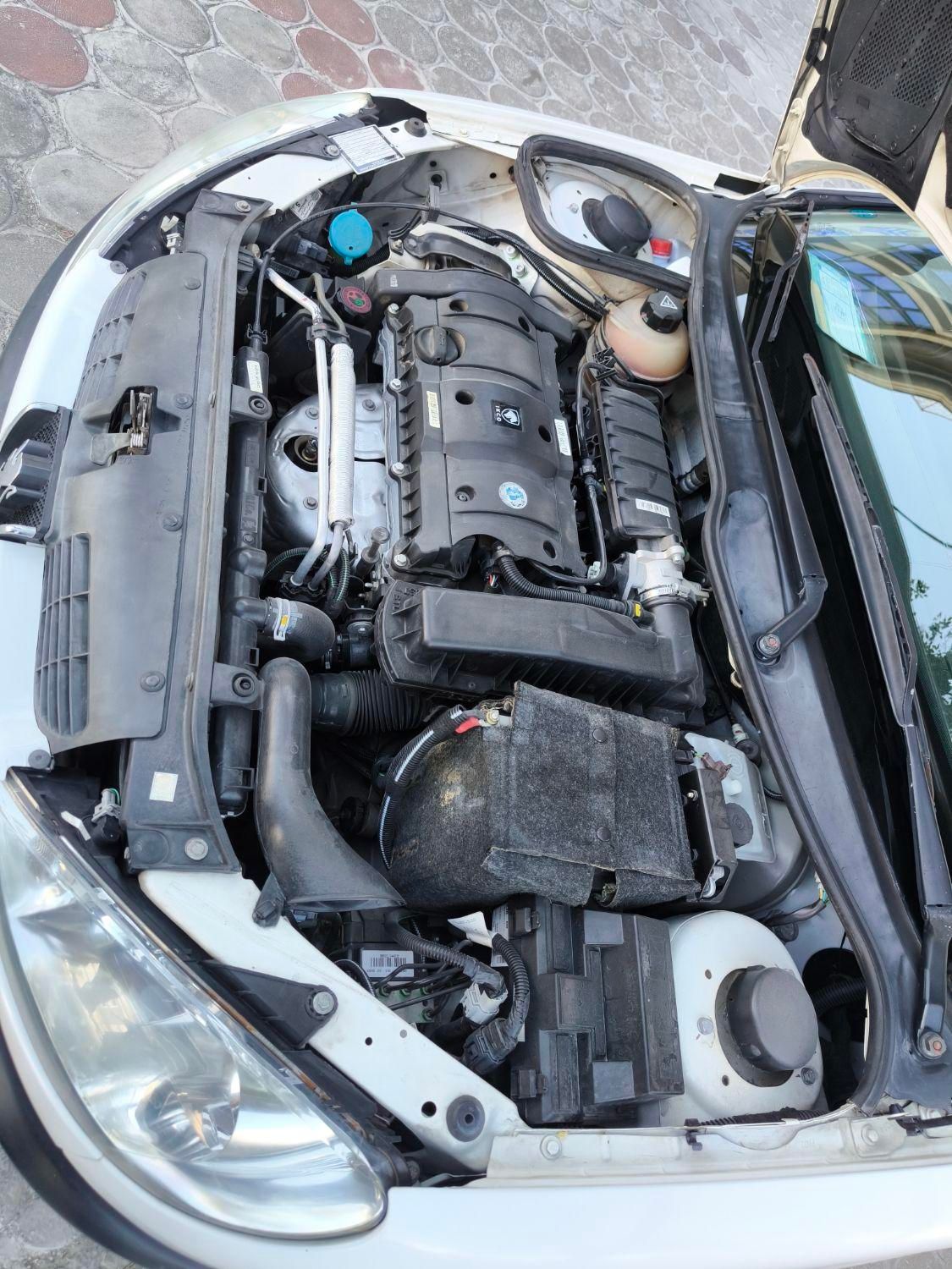 پژو ۲۰۶ صندوق دار v8 - 1399