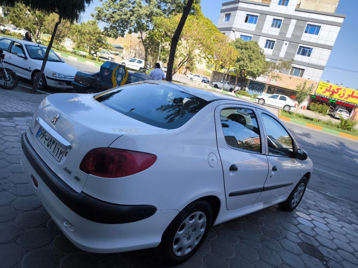 پژو ۲۰۶ صندوق دار v8 - 1399