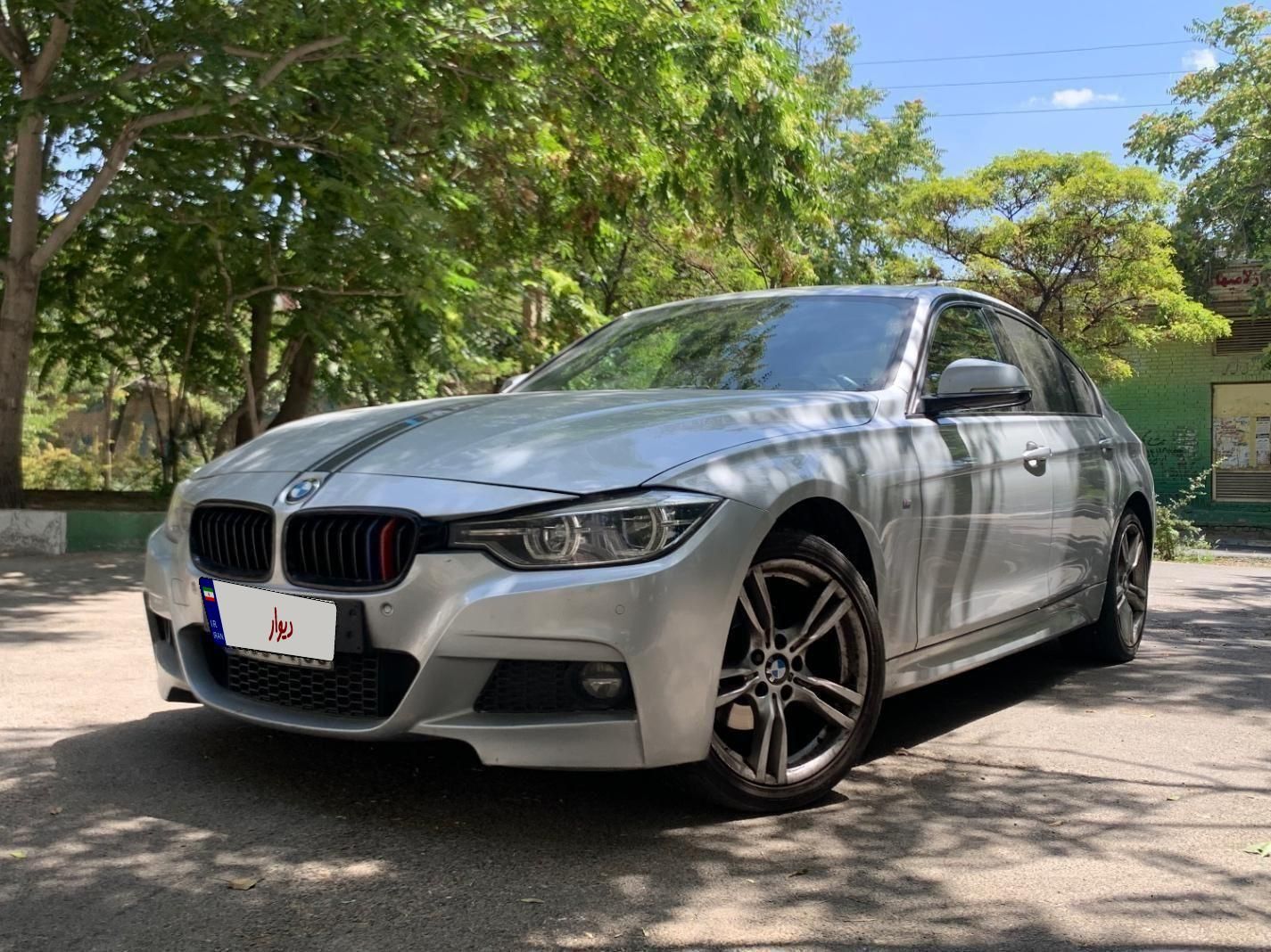 ب ام و سری 3 سدان 320i - 2017