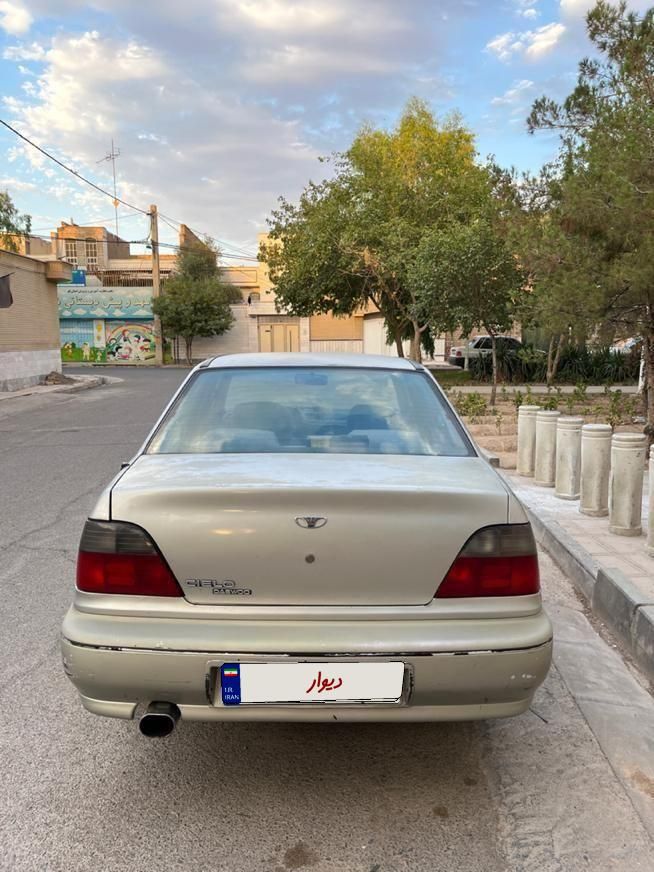 دوو سیلو سدان - 1381