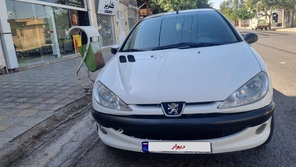 پژو ۲۰۶ صندوق دار v8 - 1397