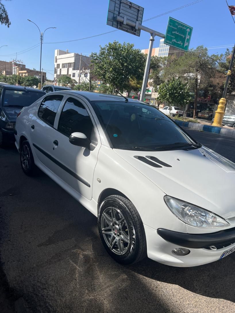 پژو ۲۰۶ صندوق دار v8 - 1397