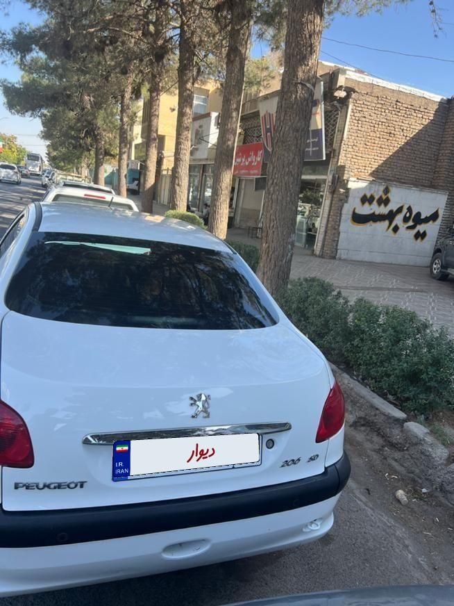 پژو ۲۰۶ صندوق دار v8 - 1397