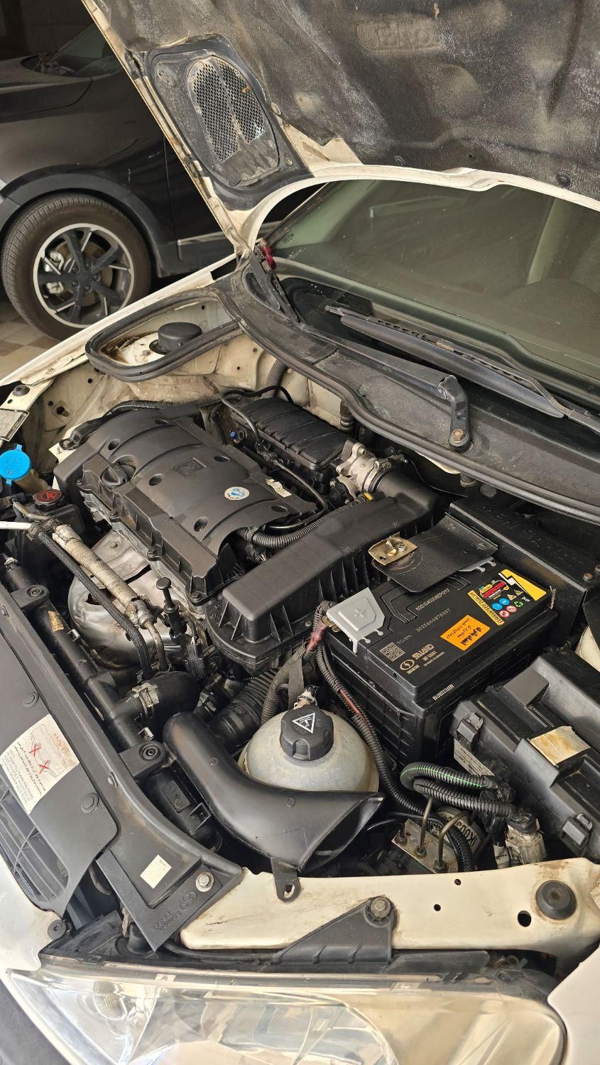 پژو ۲۰۶ صندوق دار v8 - 1393