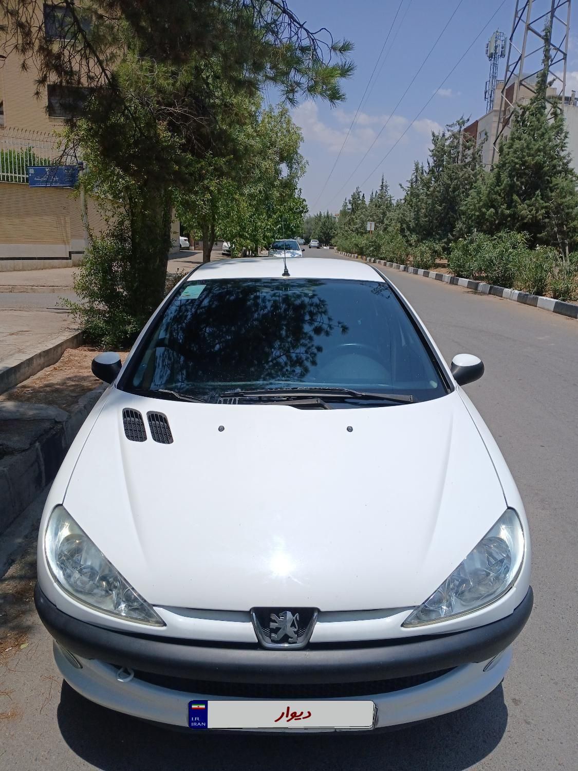 پژو ۲۰۶ صندوق دار v8 - 1399