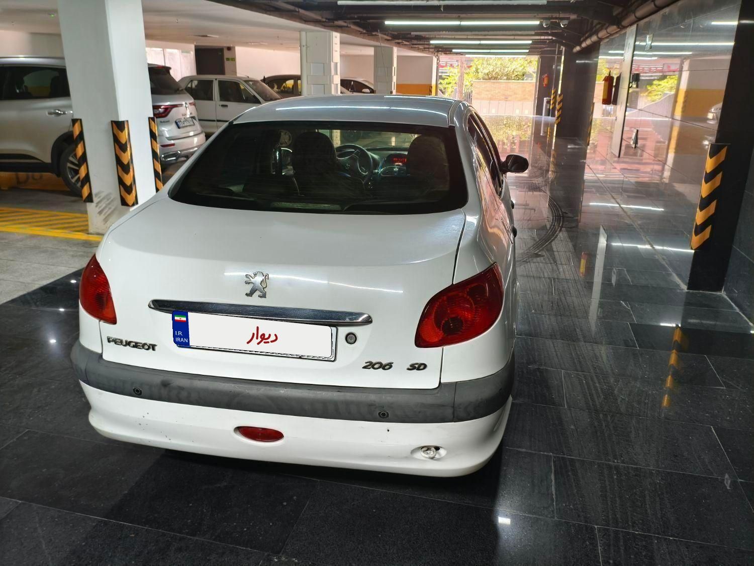 پژو ۲۰۶ صندوق دار v8 - 1394