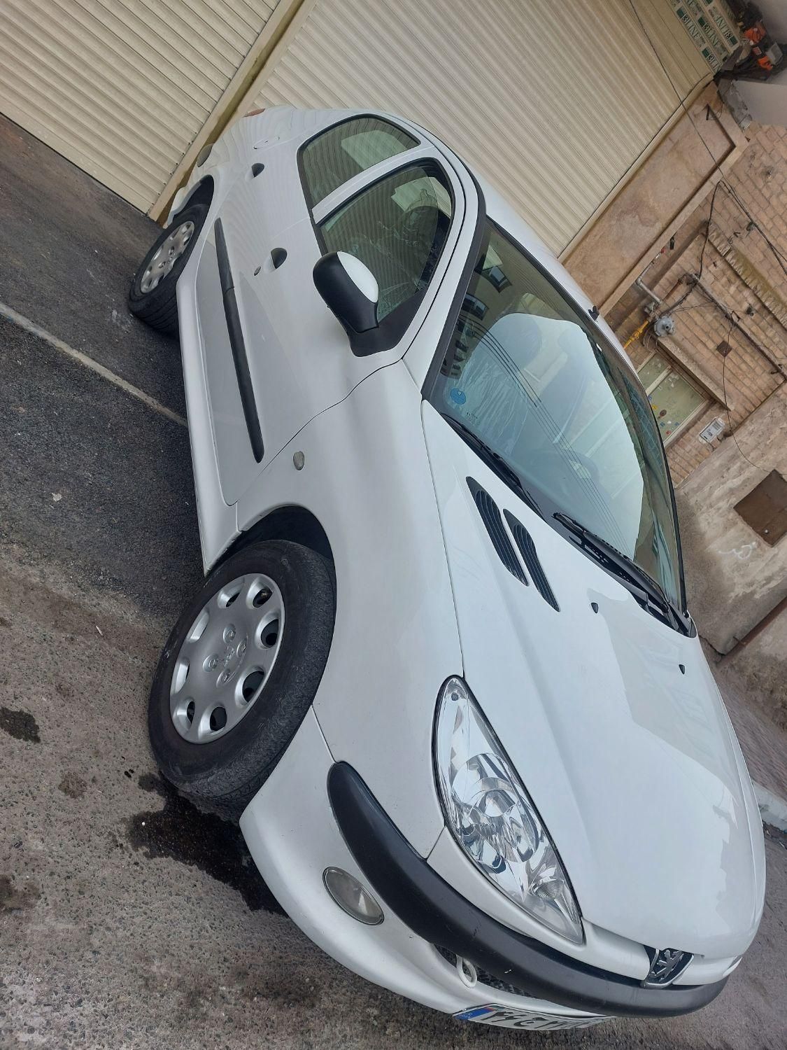 پژو ۲۰۶ صندوق دار v8 - 1395