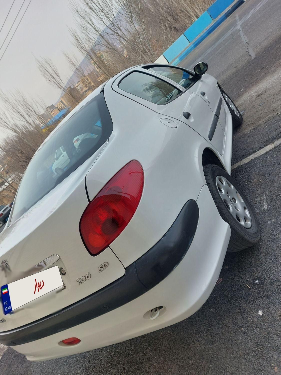 پژو ۲۰۶ صندوق دار v8 - 1395
